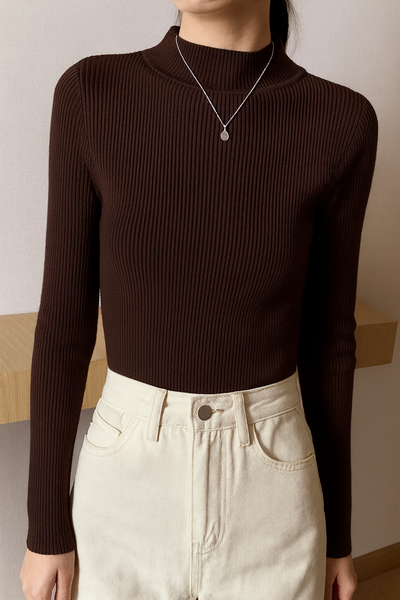 Ava | Knitted Mock Neck Sweater
